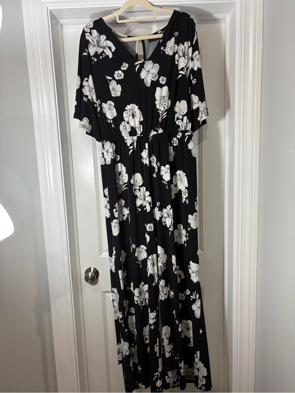 Lane Bryant Black & White Floral Pants/jumpsuit- 14/16